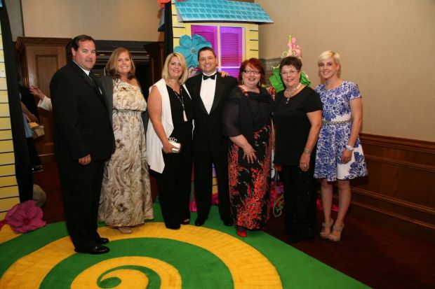 Andrew and Erin Budke, Amy and Chris Fikes, JDRF Executive Director Marie Davis, Lorraine Budke, Emily Budke